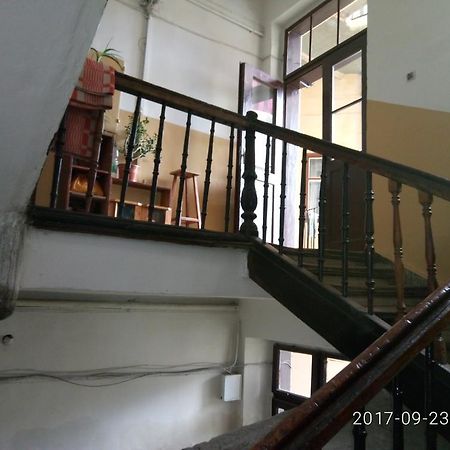 Lviv Appartment On Yaroslava Mudrogo 14 Luaran gambar
