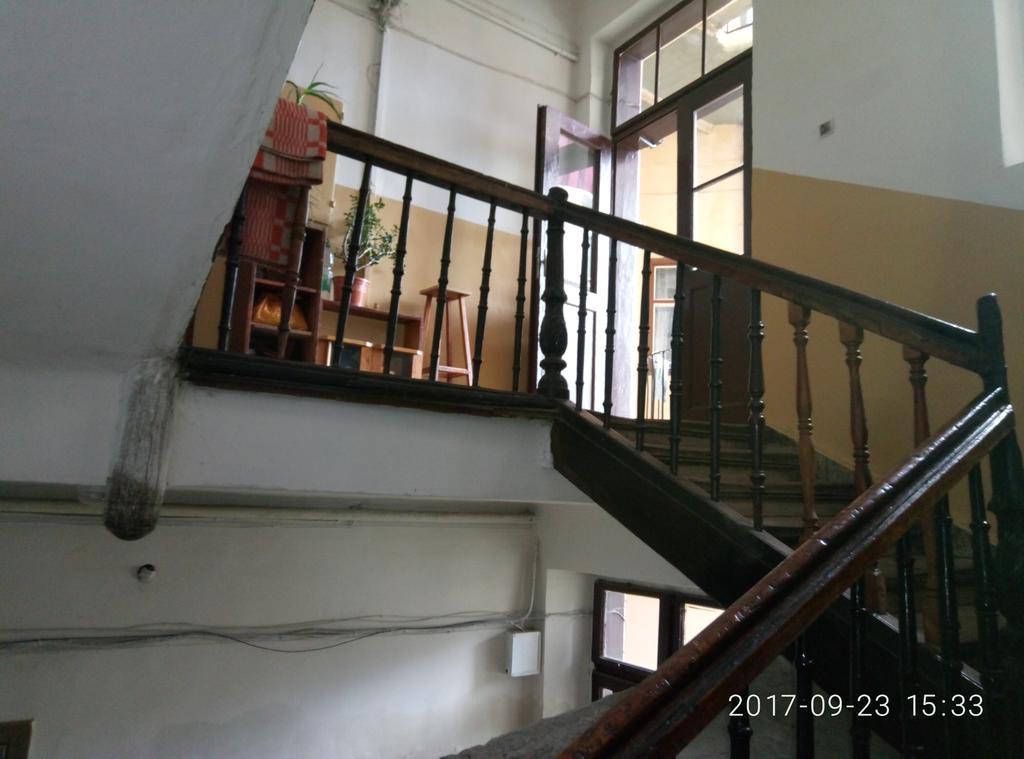 Lviv Appartment On Yaroslava Mudrogo 14 Luaran gambar